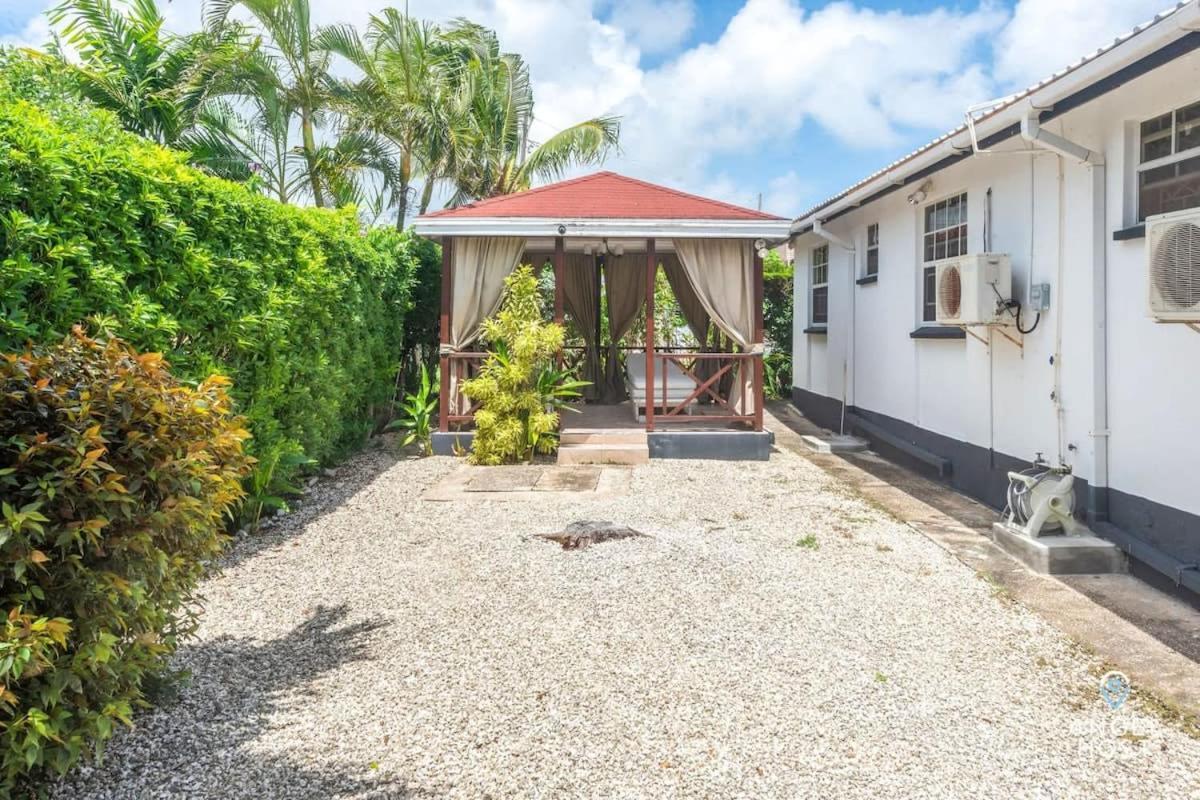 Beachy Cottage I Kitchen I Wi-Fi I Shaded Cabana I Parking Saint Philip Exterior foto